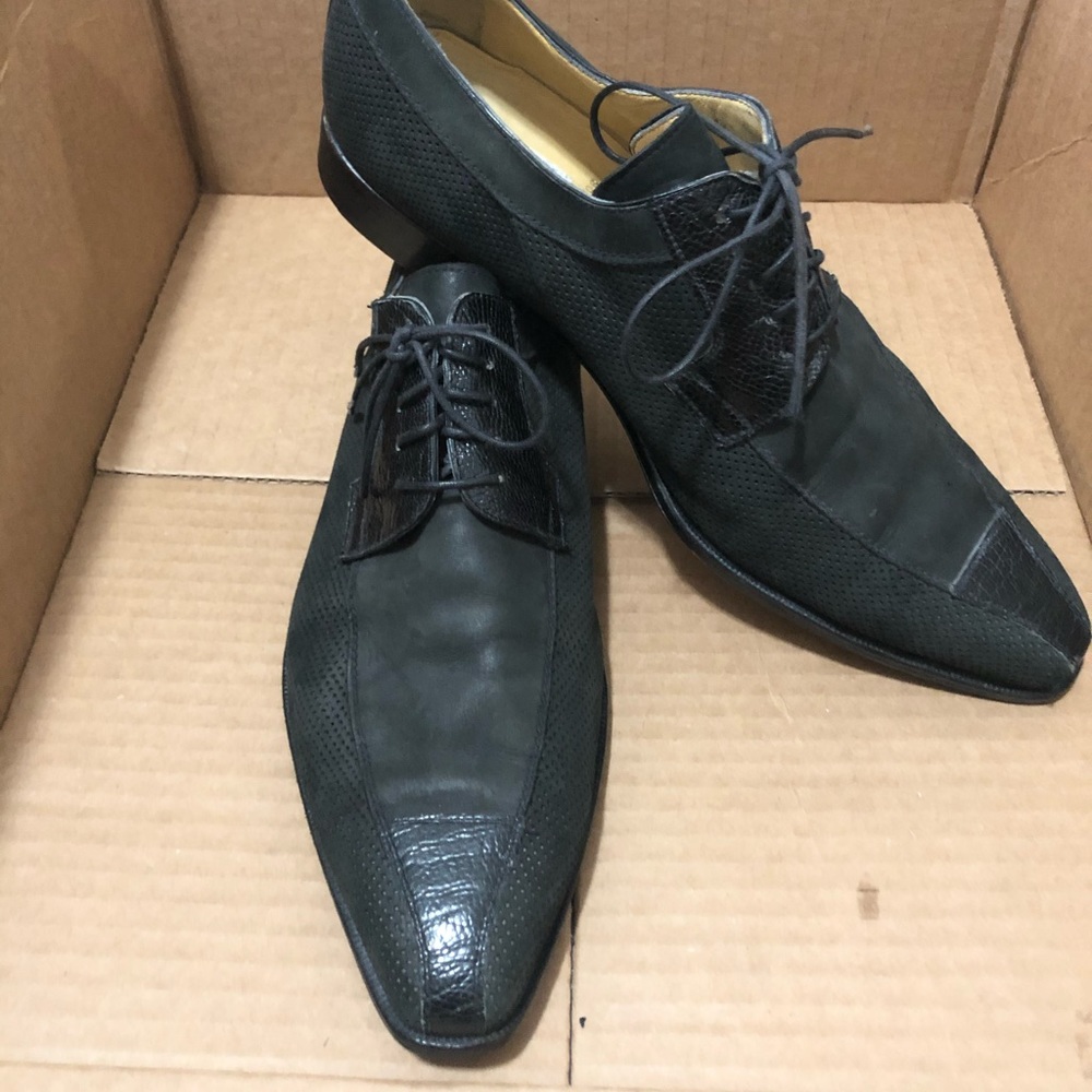 Moreschi Black suede shoes made in Italy